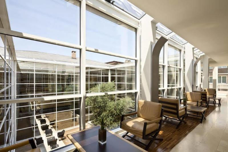 Unahotels Bologna San Lazzaro ซานลาซโซโร ดี ซาเวนา ภายนอก รูปภาพ